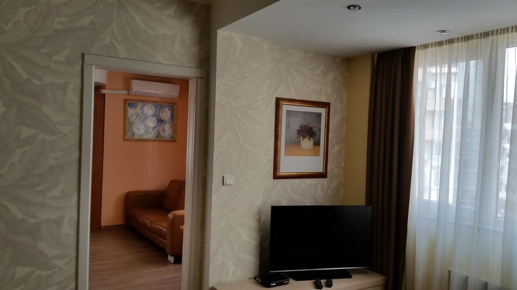 Apartments Carrera Sofia Bagian luar foto